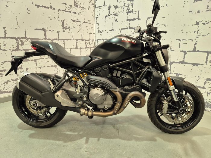 2019 Ducati Monster 821 Monster Black