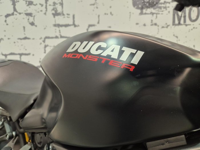 2019 Ducati Monster 821 Monster Black