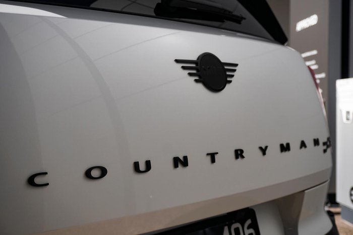 2025 MINI Countryman JCW Favoured