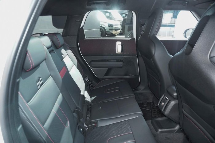 2025 MINI Countryman JCW Favoured