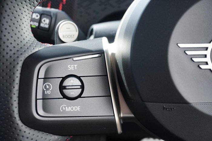 2025 MINI Countryman JCW Favoured