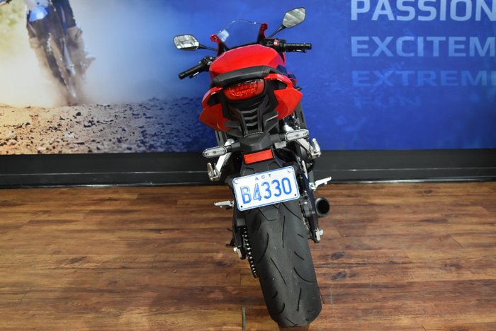2023 Honda CBR650R Red