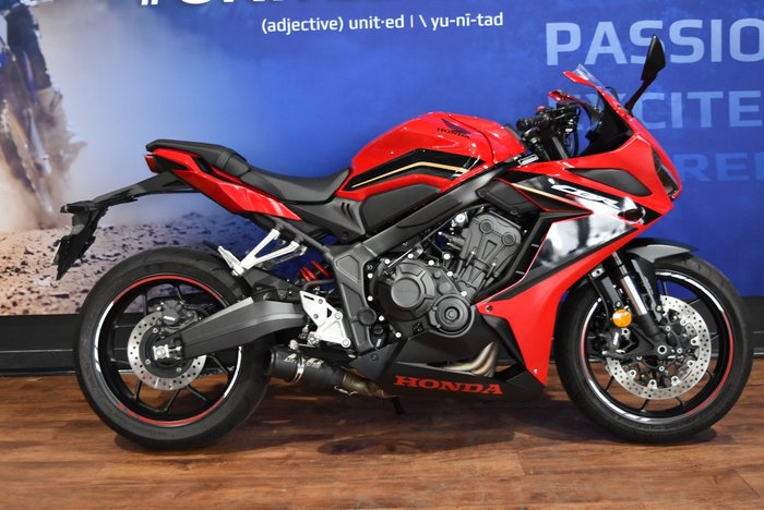 2023 Honda CBR650R Red