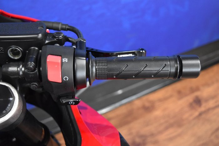 2023 Honda CBR650R Red