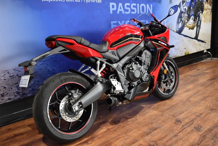 2023 Honda CBR650R Red