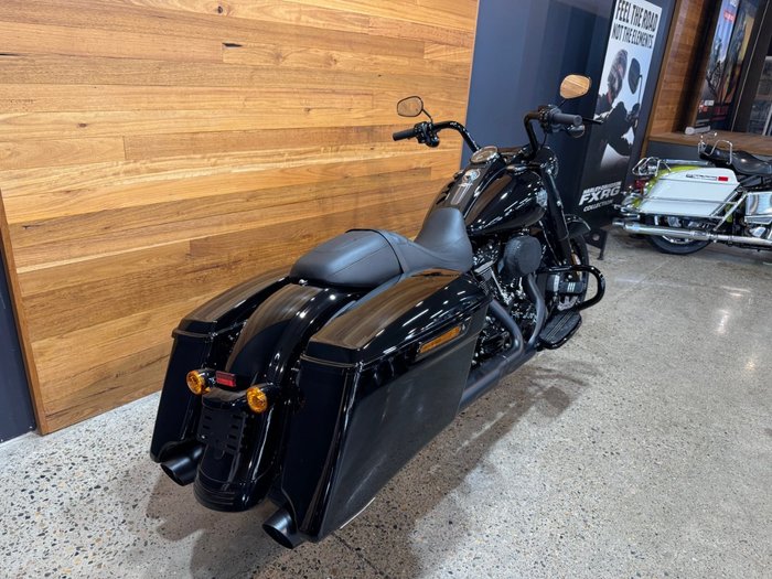 2025 Harley-davidson FLHRXS ROAD KING SPECIAL BLACK