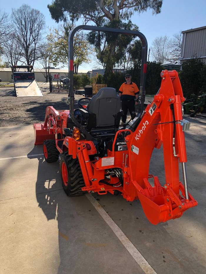 0 Kubota Bx23slb-Au-1 23Hp Tractor/Fel/Backhoe/Std Bkt Demo Unit Orange