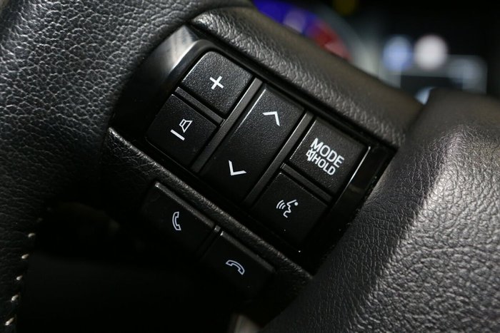 2020 Toyota Hilux SR5