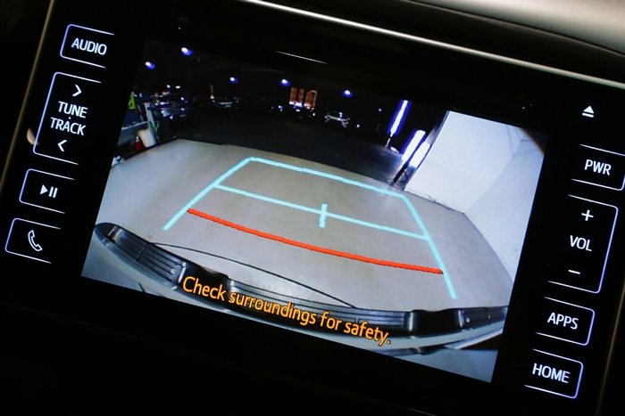 2020 Toyota Hilux SR5