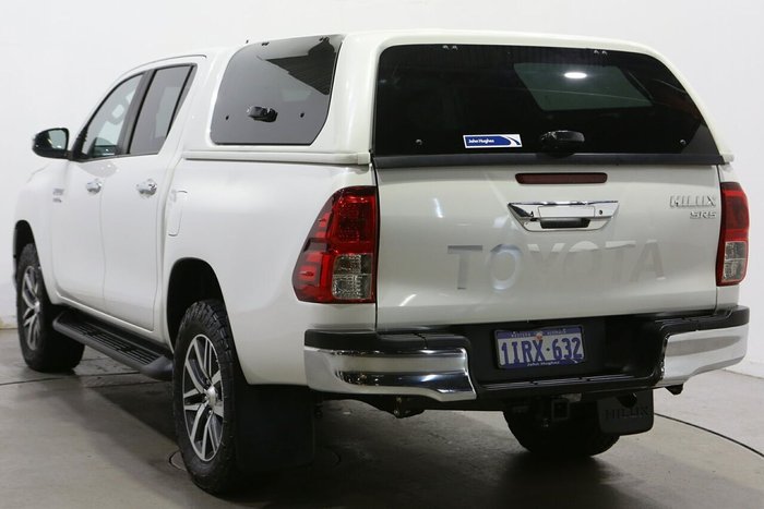 2020 Toyota Hilux SR5