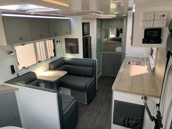 2024 Design RV Crx Semi Off Road Van 2-1, 19'