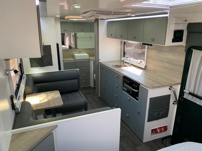 2024 Design RV Crx Semi Off Road Van 2-1, 19'