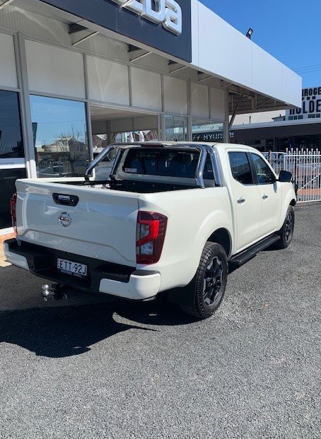 2022 NISSAN D23 ST-X NAVARA 4X4 2.3 DSL AUTO DC ST-X LN WHITE PEARL