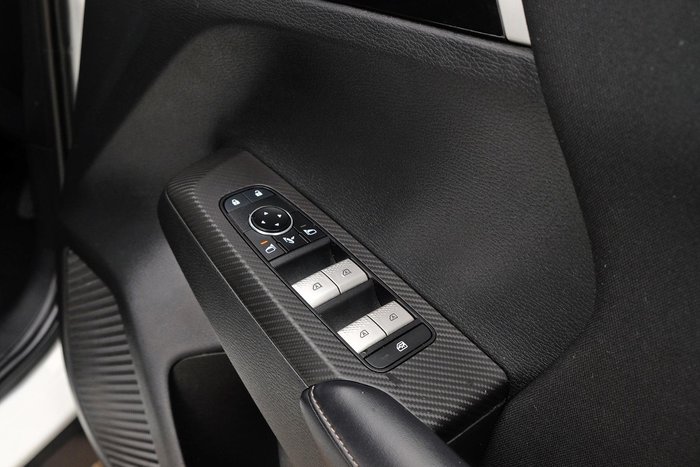 2023 Mitsubishi Outlander LS