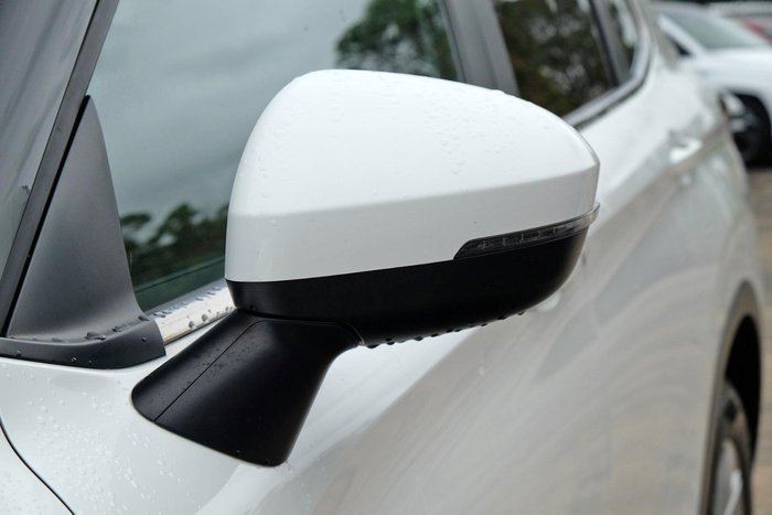 2023 Mitsubishi Outlander LS