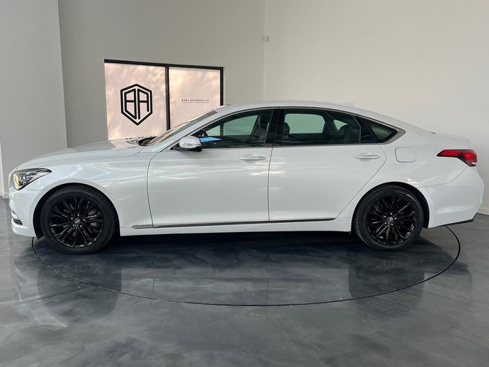 2015 Hyundai Genesis DH Marble White