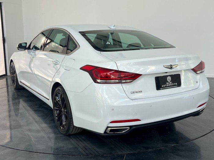 2015 Hyundai Genesis DH Marble White