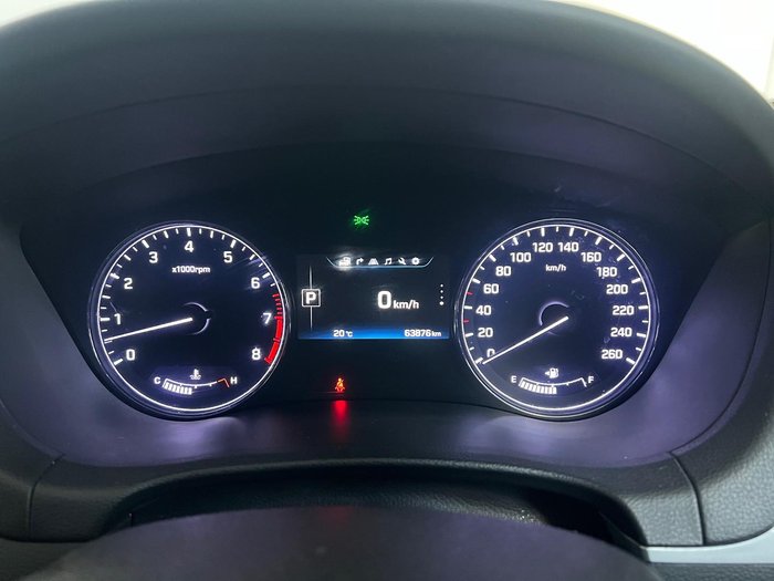 2015 Hyundai Genesis DH Marble White