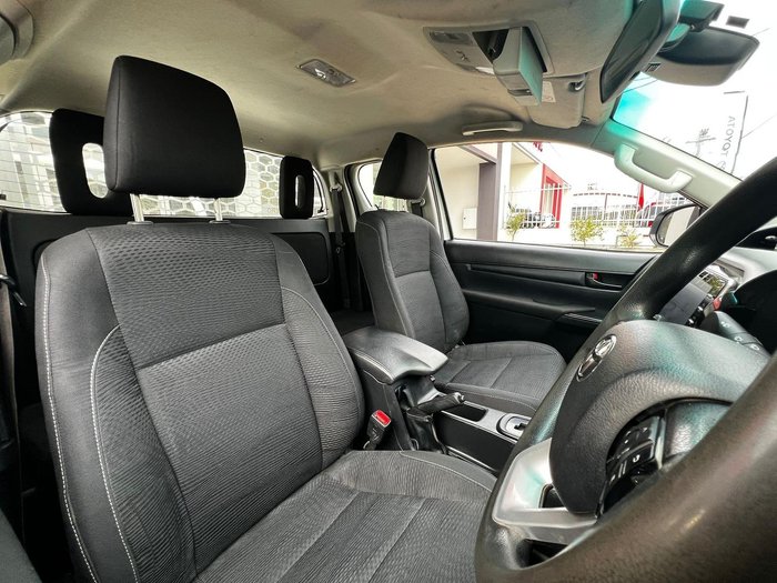 2021 Toyota Hilux SR