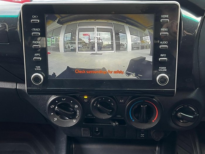 2021 Toyota Hilux SR