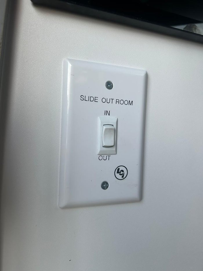 2025 Avan Ovation M10