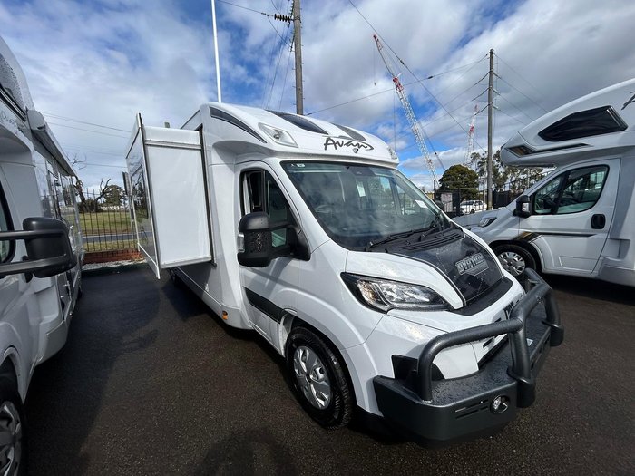 2025 Avan Ovation M10