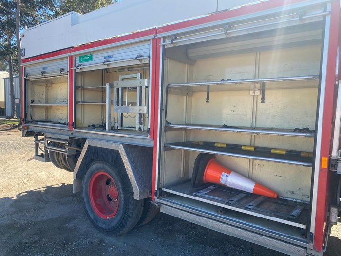 1994 Isuzu Fts700 Red