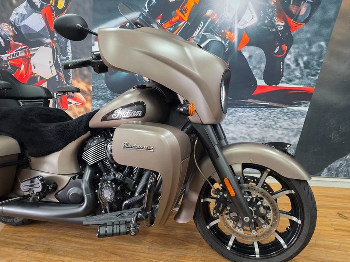 2021 INDIAN ROADMASTER DARK HORSE BRONZE