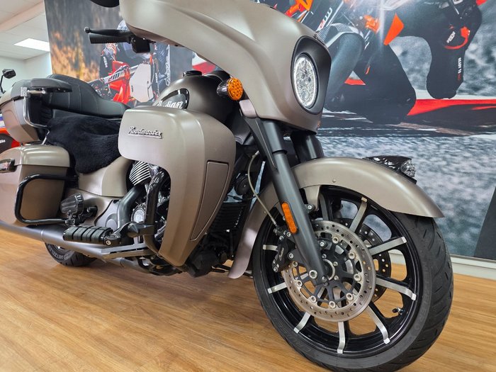 2021 INDIAN ROADMASTER DARK HORSE BRONZE