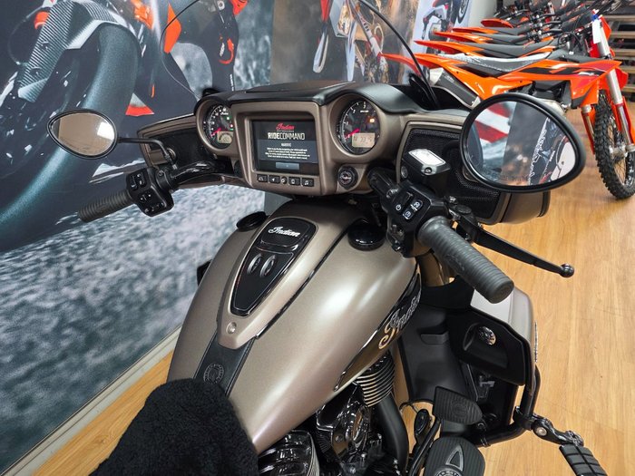 2021 INDIAN ROADMASTER DARK HORSE BRONZE