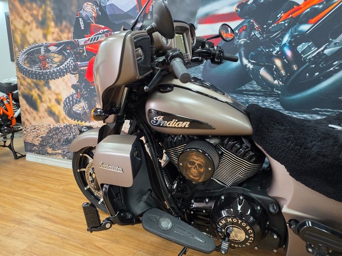 2021 INDIAN ROADMASTER DARK HORSE BRONZE