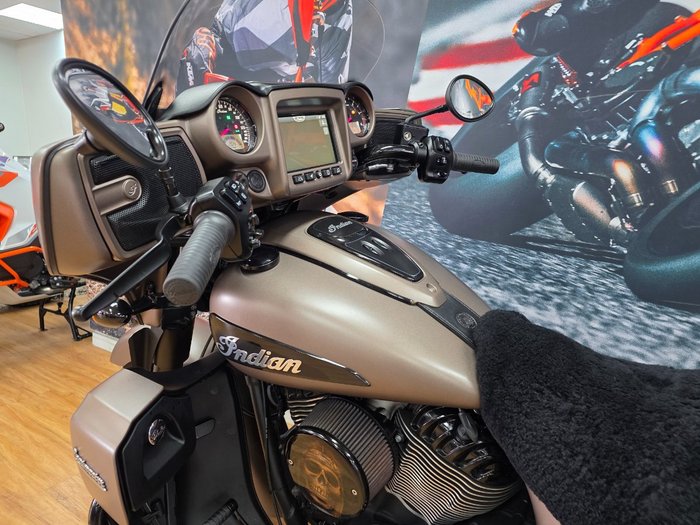 2021 INDIAN ROADMASTER DARK HORSE BRONZE