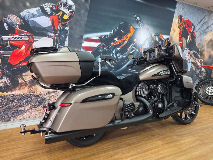 2021 INDIAN ROADMASTER DARK HORSE BRONZE