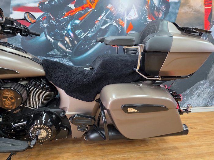 2021 INDIAN ROADMASTER DARK HORSE BRONZE