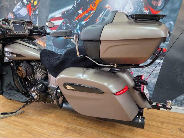 2021 INDIAN ROADMASTER DARK HORSE BRONZE