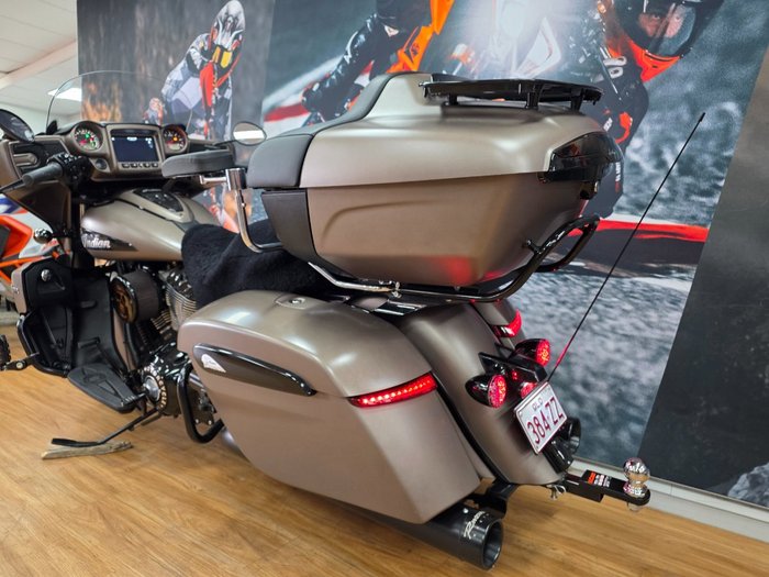 2021 INDIAN ROADMASTER DARK HORSE BRONZE