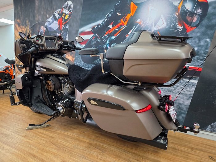 2021 INDIAN ROADMASTER DARK HORSE BRONZE