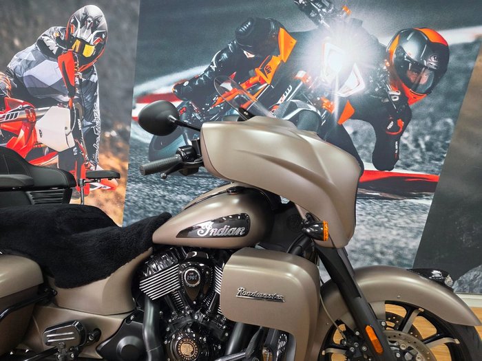 2021 INDIAN ROADMASTER DARK HORSE BRONZE