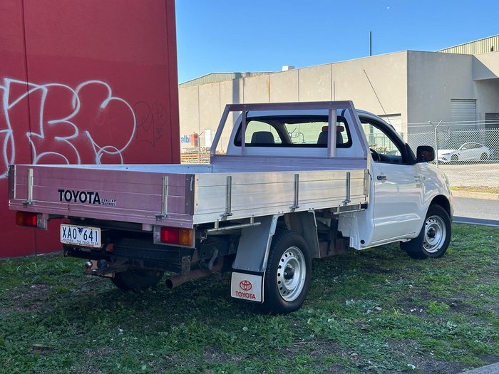 2009 Toyota Hilux Workmate TGN16R MY09 4x2 Glacier White