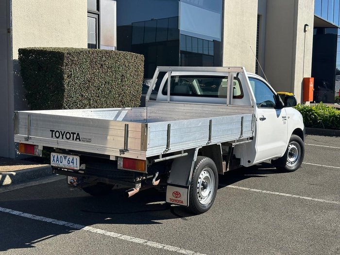 2009 Toyota Hilux Workmate TGN16R MY09 4x2 Glacier White