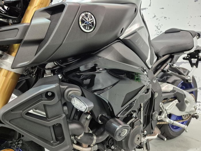 2018 Yamaha MT-10 SP (MT10ASP) MT Silver