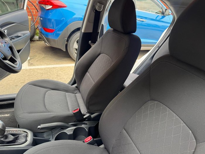 2016 Kia Rio S UB MY16 Clear White