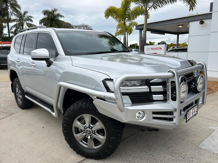 2023 Toyota Landcruiser VX FJA300R 4X4 Dual Range Silver Pearl