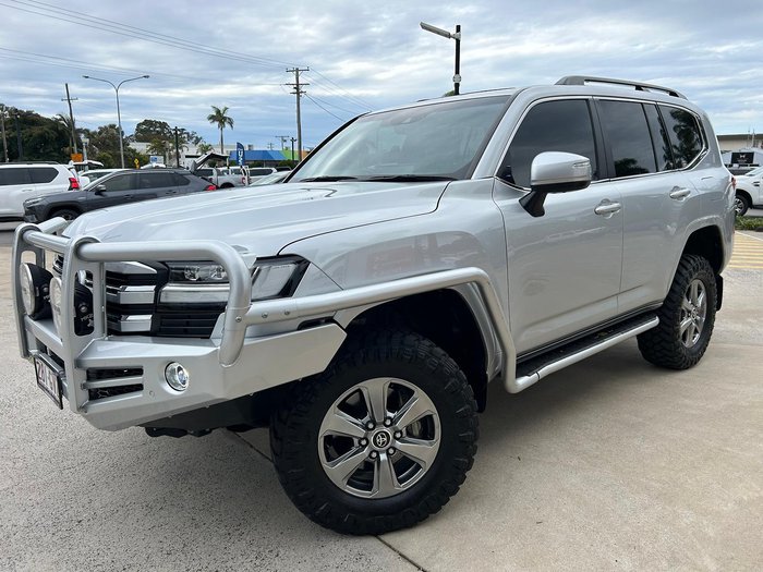 2023 Toyota Landcruiser VX FJA300R 4X4 Dual Range Silver Pearl