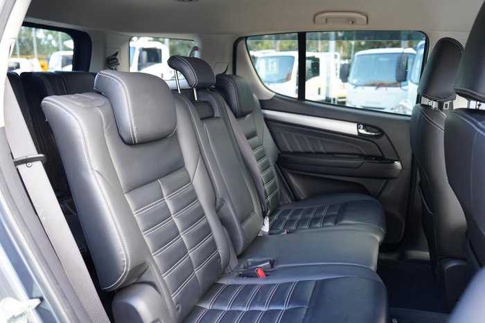 2017 Isuzu MU-X LS-T