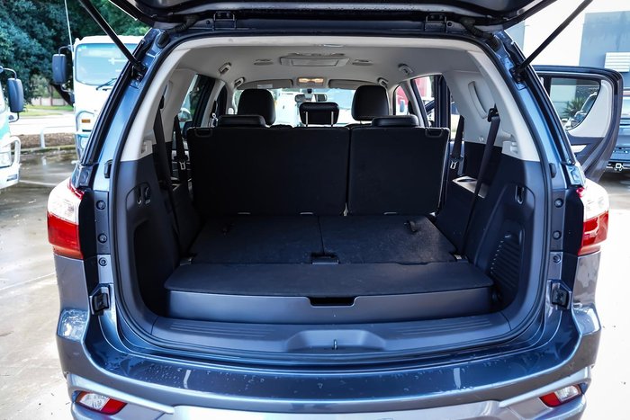 2017 Isuzu MU-X LS-T