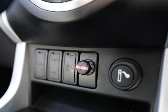 2017 Isuzu MU-X LS-T