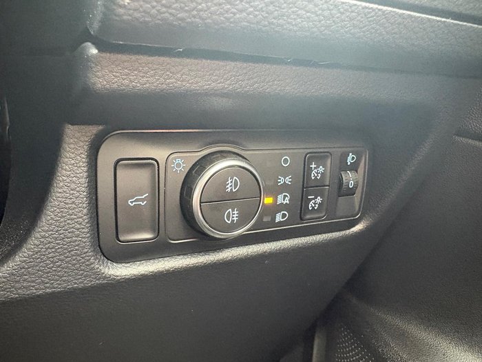 2025 Ford Everest Trend MY25.50 4X4 Dual Range Arctic White