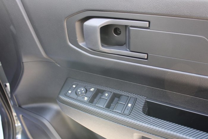 2025 Mitsubishi Triton GLX