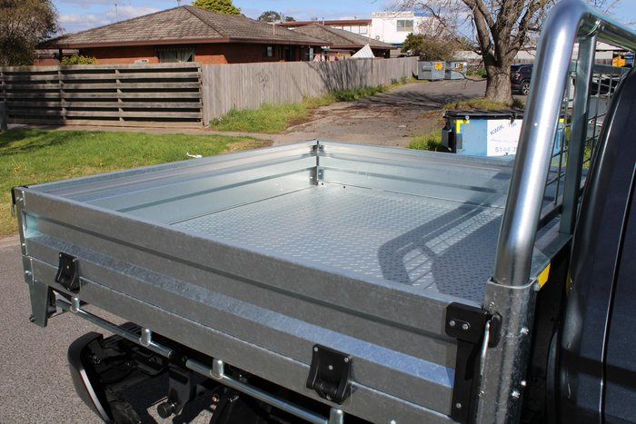 2025 Mitsubishi Triton GLX